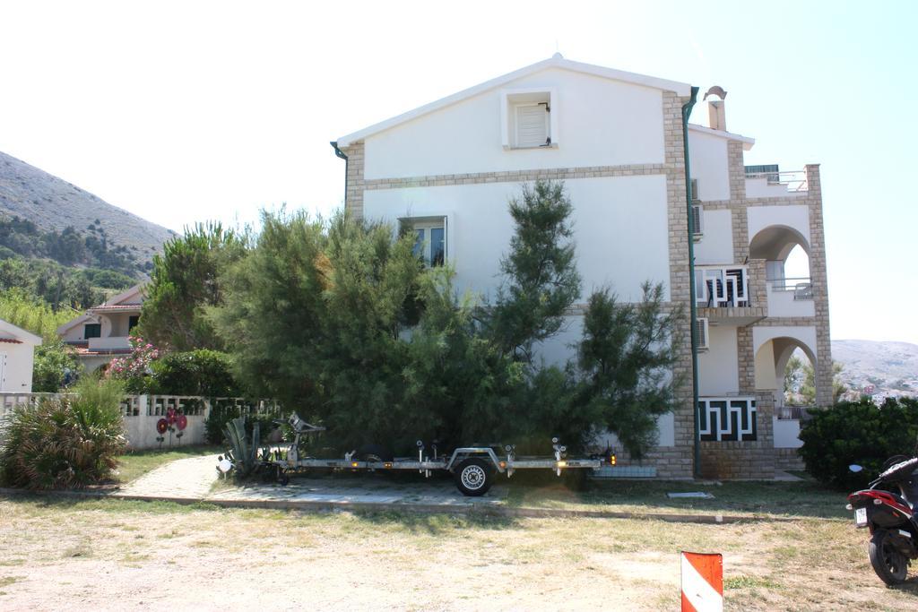 Apartments Tatjana Pag Bagian luar foto