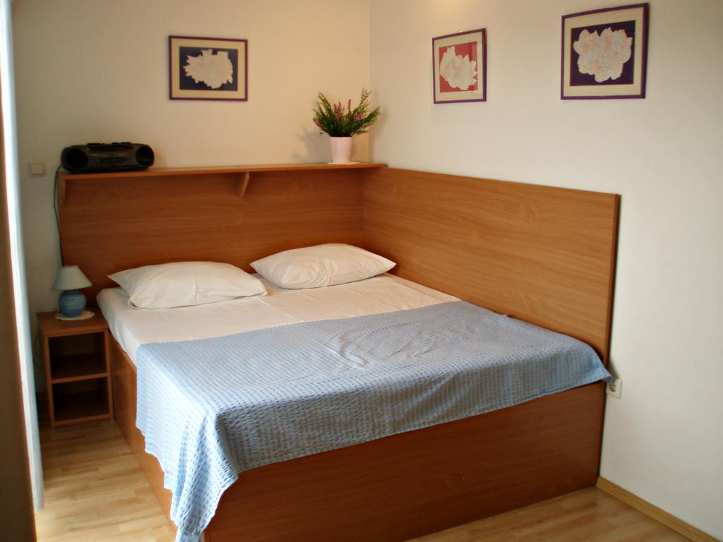 Apartments Tatjana Pag Bagian luar foto