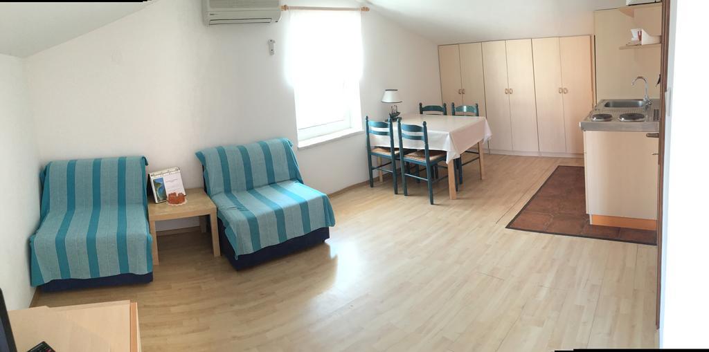 Apartments Tatjana Pag Bagian luar foto
