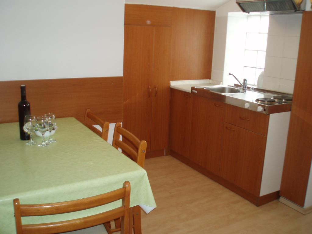 Apartments Tatjana Pag Bagian luar foto